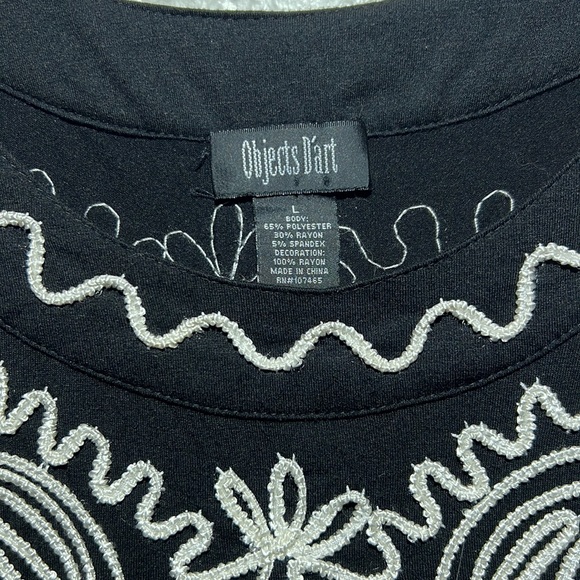 Objects D'Art | Embroidered Black and White Halter Neck Tunic - Picture 6 of 14